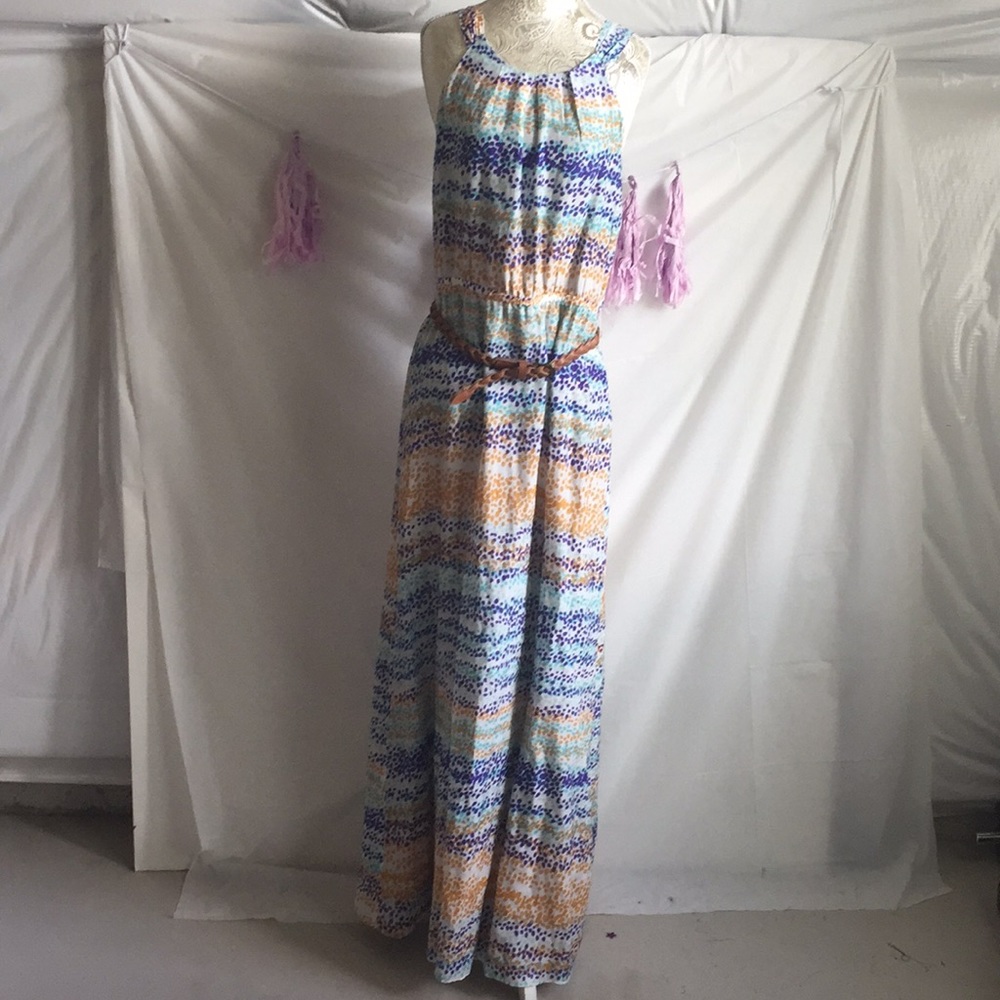 Ann Taylor Belted Dress in size 6 NWT!